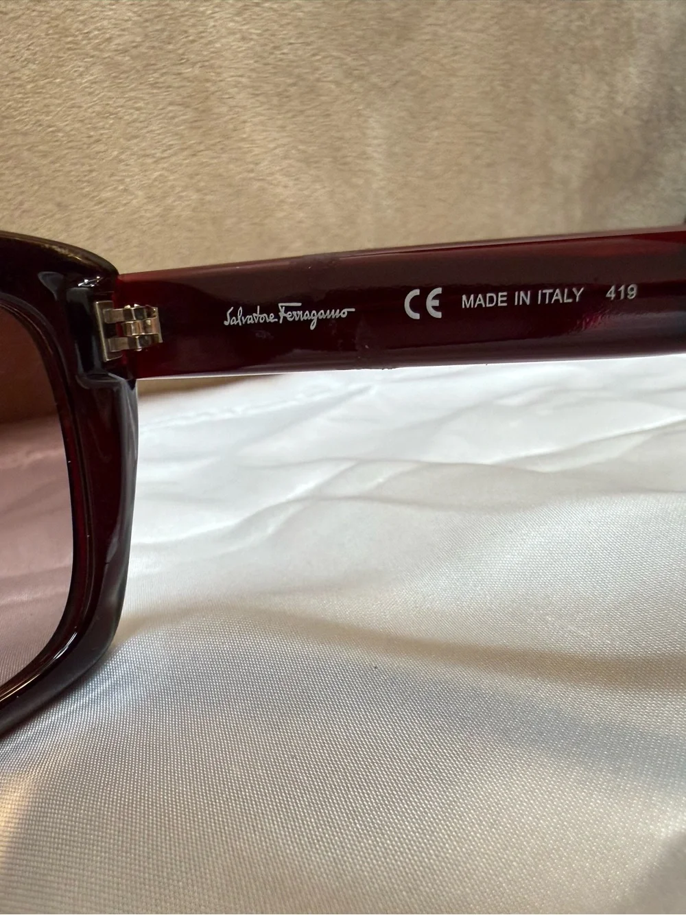 Salvatore Ferragamo SF958S Burgundy Oversized Sunglasses 55□19 Italy w/ Case